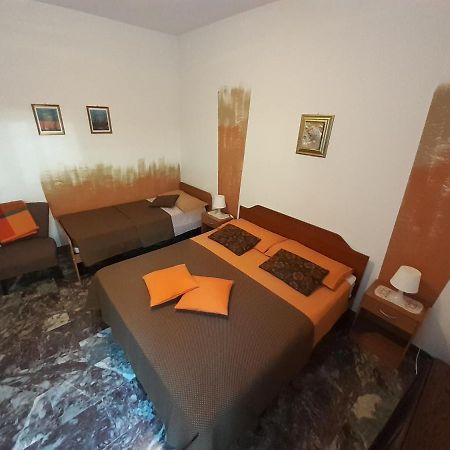 מאלצ'סינה Saglia Apartments מראה חיצוני תמונה