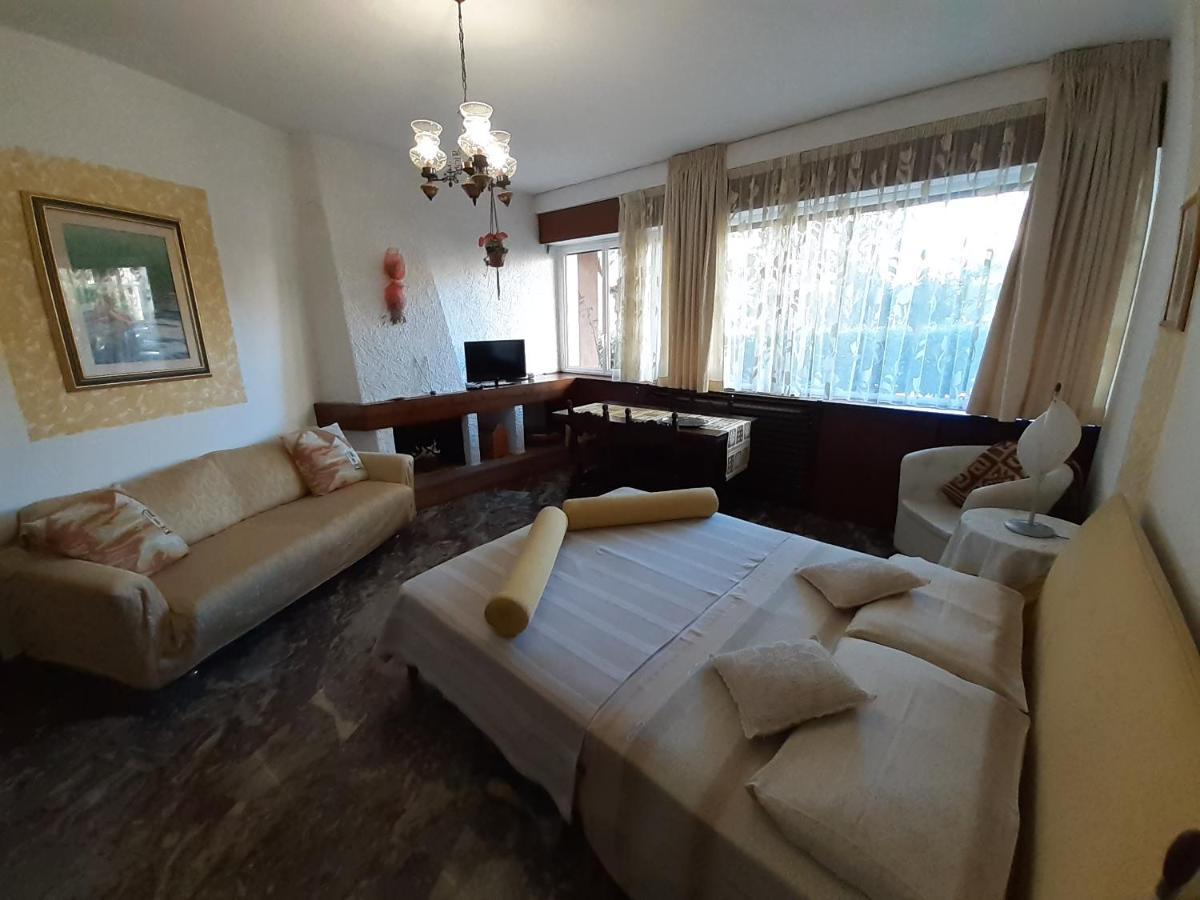 מאלצ'סינה Saglia Apartments מראה חיצוני תמונה