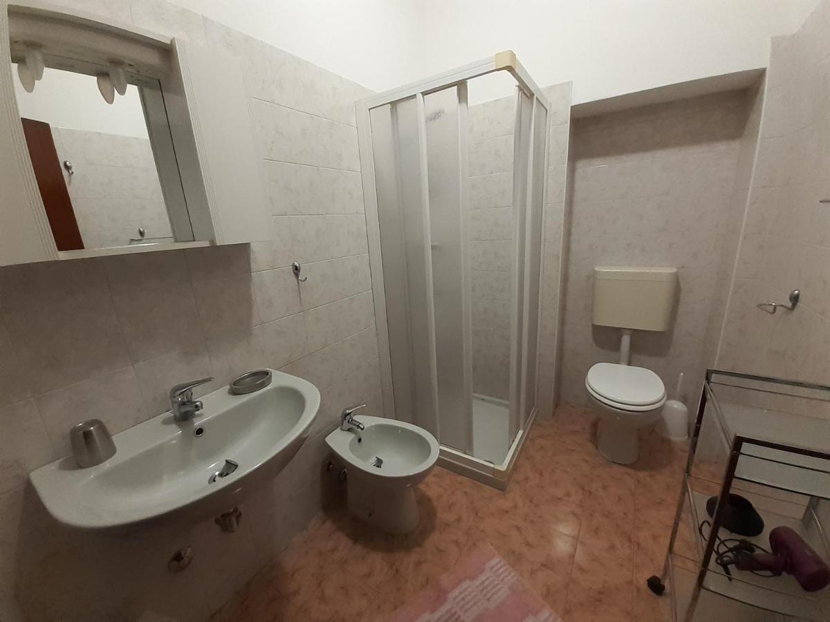 מאלצ'סינה Saglia Apartments מראה חיצוני תמונה