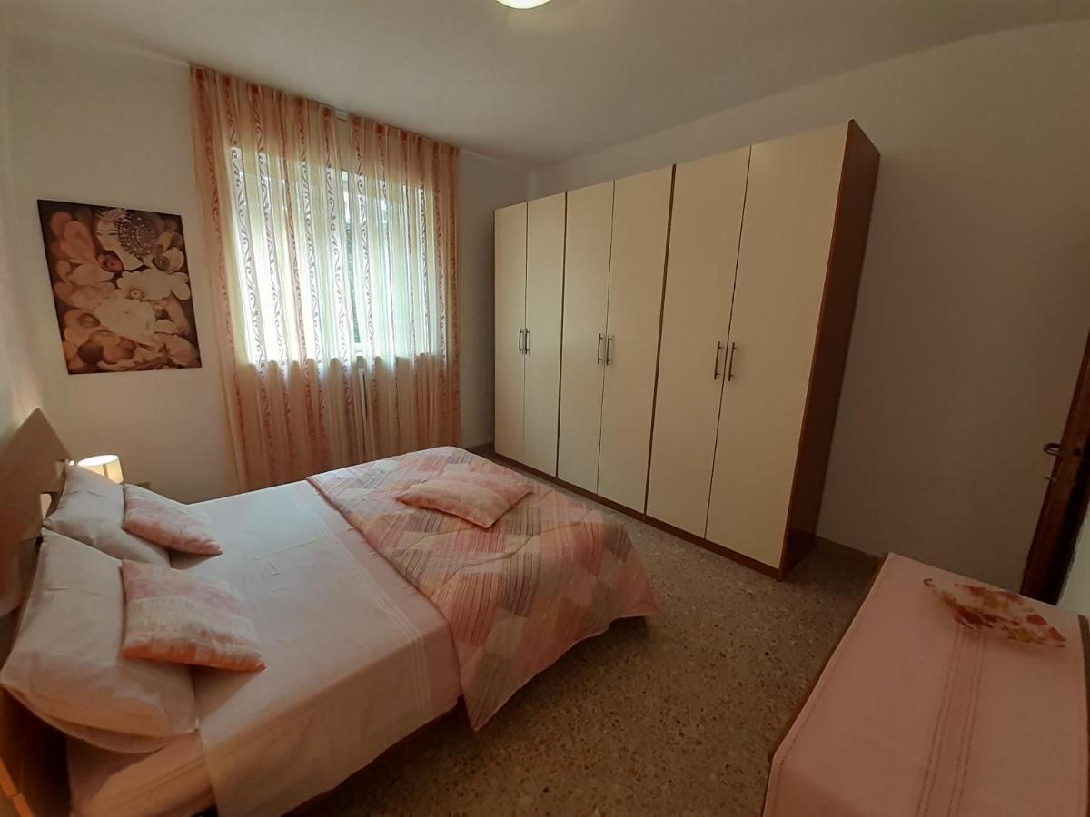 מאלצ'סינה Saglia Apartments מראה חיצוני תמונה