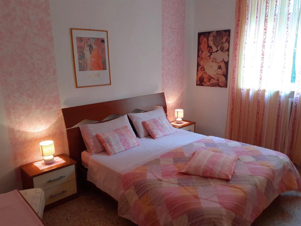 מאלצ'סינה Saglia Apartments מראה חיצוני תמונה