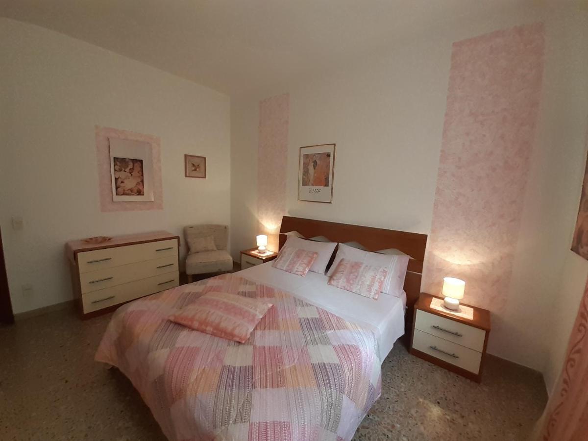מאלצ'סינה Saglia Apartments מראה חיצוני תמונה