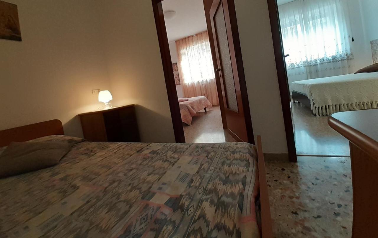מאלצ'סינה Saglia Apartments מראה חיצוני תמונה